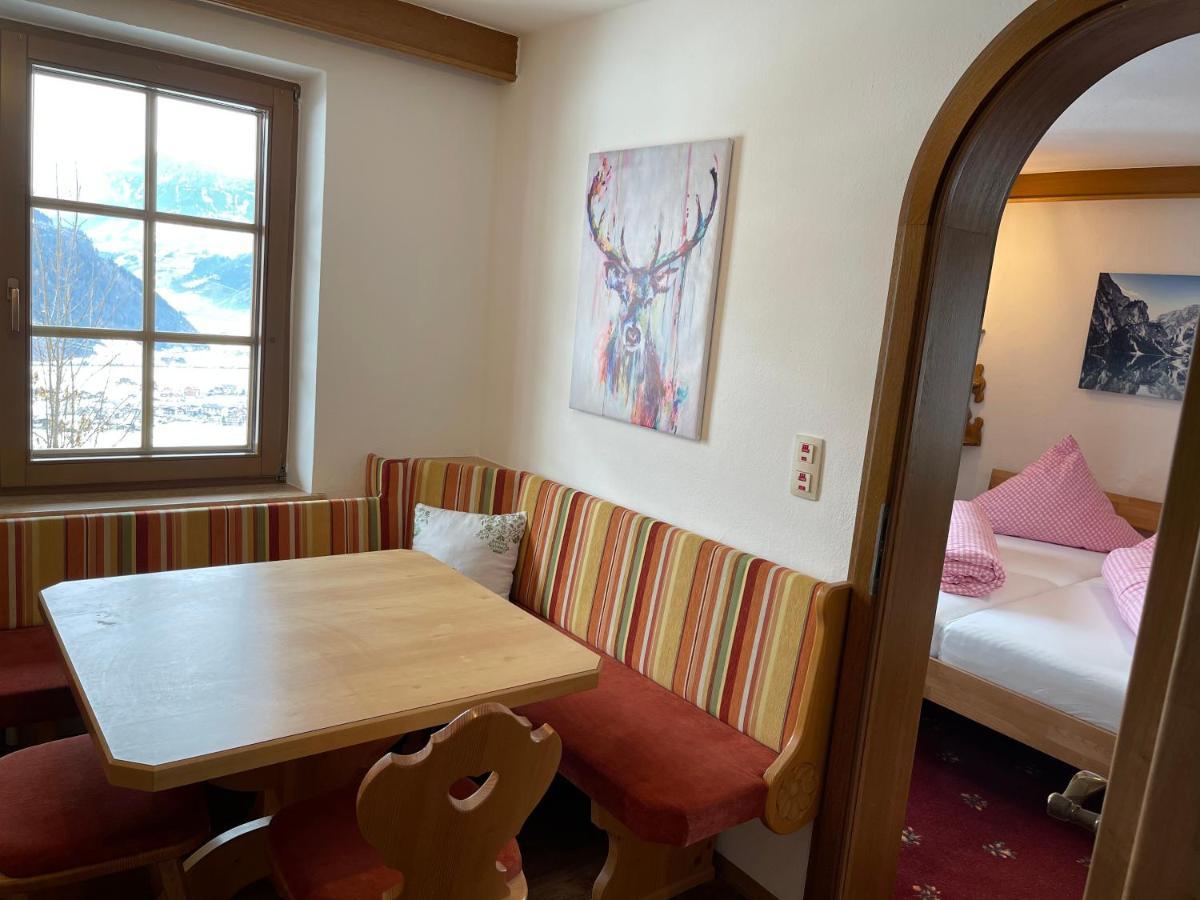 Der Waidachhof Zillertal Apartment Хайнценберг Екстериор снимка